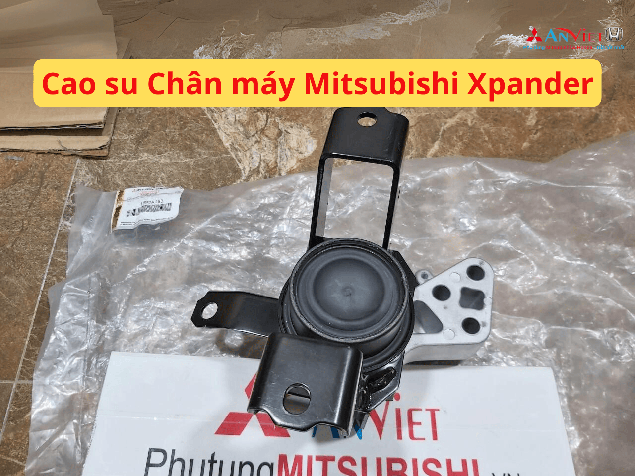 Cao su chân máy xe Xpander